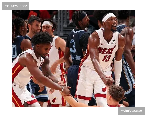 热火队阿德巴约统治内线 助球队主场击退来访的骑士 热火队阿德巴约统治内线 助球队主场击退来访的骑士