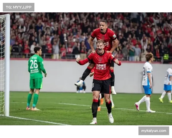 成都蓉城领跑积分榜,费利佩韦林顿组成恐怖攻击组合